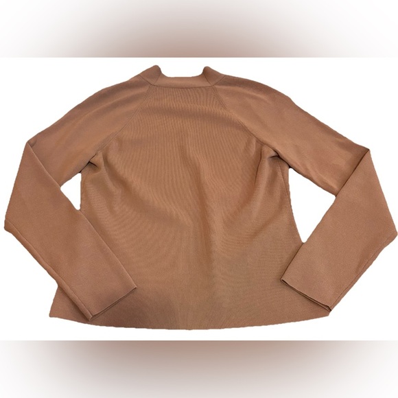 Adrienne Vittadini Soft Women’s Tan Long Sleeve V Neck Size M - Picture 2 of 4